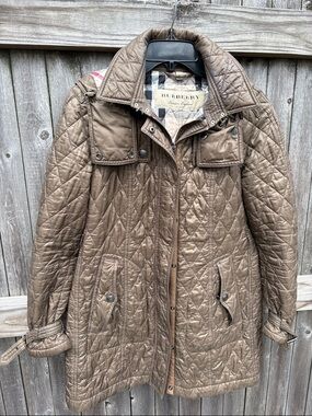 Burberry medium hooded quilted hidden zip jacket!